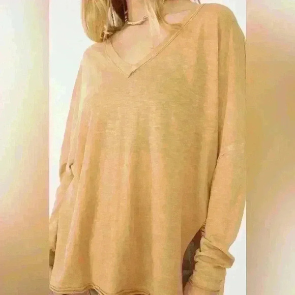 Free People On My Mind V-Neck Top - Picture 1 of 7